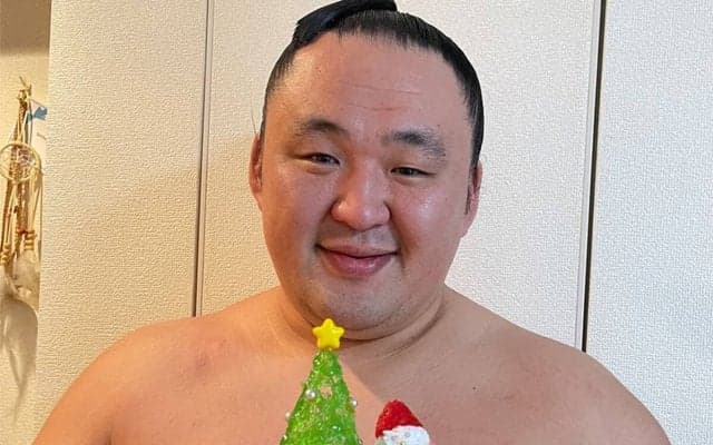 【大相撲】通算連続出場回数歴代１位の玉鷲の「料理・絵画・手芸」の世界　土俵外では多彩なクリエイター