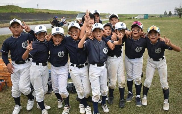 小学生チームを「完全学年別」にする利点とは？　縦関係希薄も…控えに現れる“兆し”