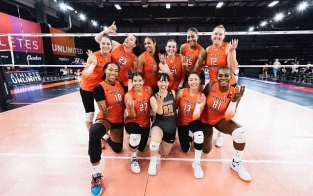 【バレー】パリ五輪代表のリベロ・小島満菜美、アスリーツアンリミテッドで最終週に挑む。「選手も観客もリアクションが大きく、良い雰囲気です」