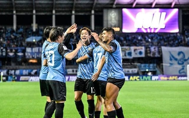 「放送室でもユニ姿なのだなと改めて…」J1川埼が公開したACLE上海海港戦の裏側映像で「放送の2人」に注目集まる……「ロッカールームめちゃ映してくれるのええよな〜〜」とお宝映像に賛辞