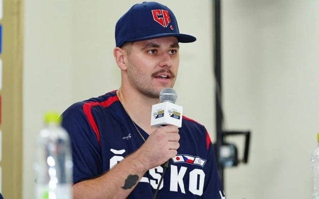 アポなしで「体格のいい人がズラズラ」　チェコ代表が興味津々…訪れた“意外な場所”