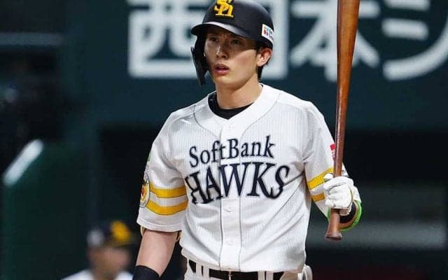 鷹・周東佑京が左膝を手術　無事終了し全治まで4か月程度の見込み…球団発表