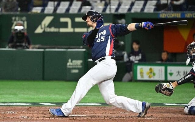 【プレミア12】チェコ代表が扇の要「イケメン営業マン」の活躍で善戦　守備でも“盗塁阻止連発”で躍動