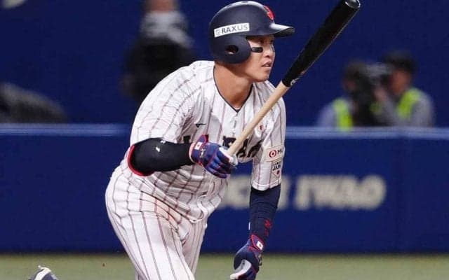 広島24歳が「井端ジャパンの顔」　右に左に4-4…躍動ドラ1が「宝石のよう」