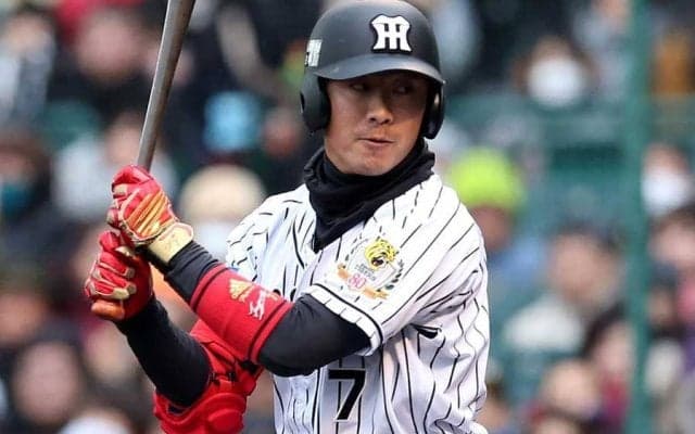 阪神は「キャンプ中から疲れる」　浴びる注目…元内野手が痛感したロッテとの“違い”