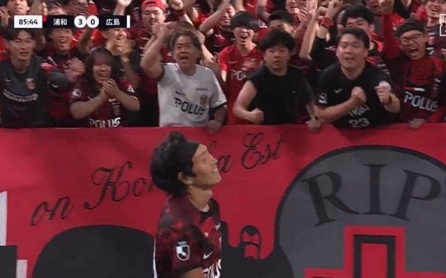 「死ぬほど泣いた」原口元気の復帰後初ゴールに涙「おかえり」“浦和の漢”が全速力で走り込み“J1残留”を決定づけた一撃