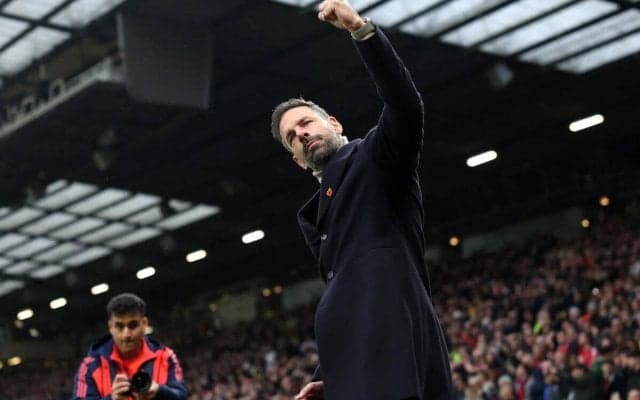 ブルーノ・フェルナンデスが全3ゴールに関与、ユナイテッドがファン・ニステルローイ暫定監督ラストマッチを快勝で飾る【プレミアリーグ】