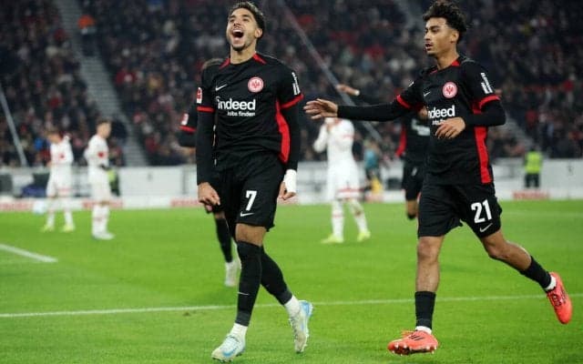 シュツットガルトが終盤の猛反撃で3点差を追いつきかけるもVARに阻まれフランクフルトに敗戦【ブンデスリーガ】