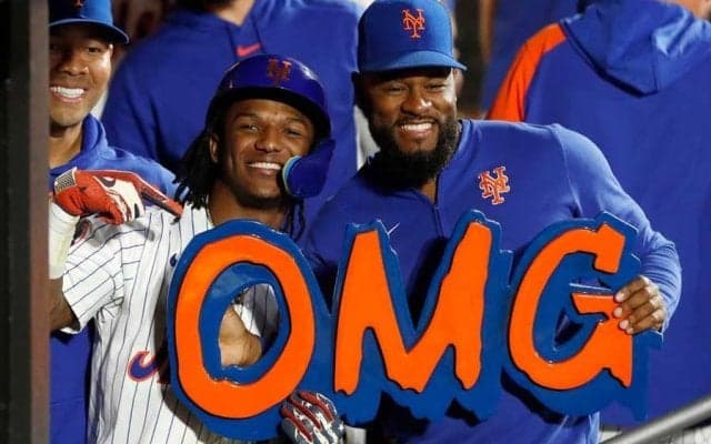 「京都来てんの？」日本にいたMLB剛腕に驚き　美人妻と文化堪能「会いたかった」