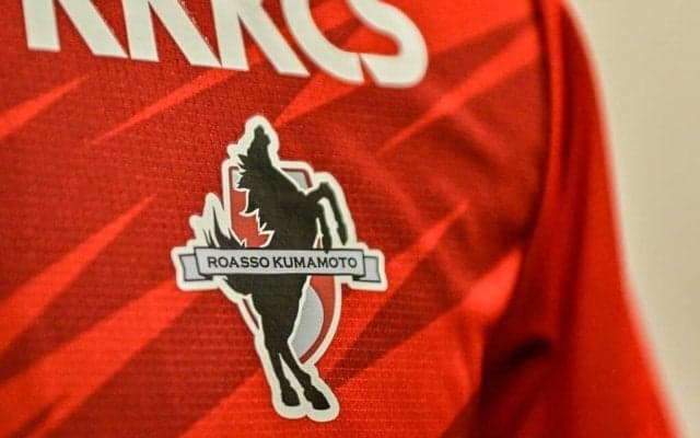 「かわいぃぃ」「来年もロアッソの女神」J2熊本“生粋サポ”アイドルの今季ラスト観戦に反響！「アイスタ来てたのか」「最後まで、最高のアンバサダー活動」の声