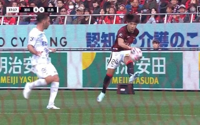 「今のミスキックでしょ」浦和の“ゴール未遂”に松木節炸裂！Jリーグのレジェンド解説で “松木さん” がトレンド入り「松木＆水沼ペア最高」