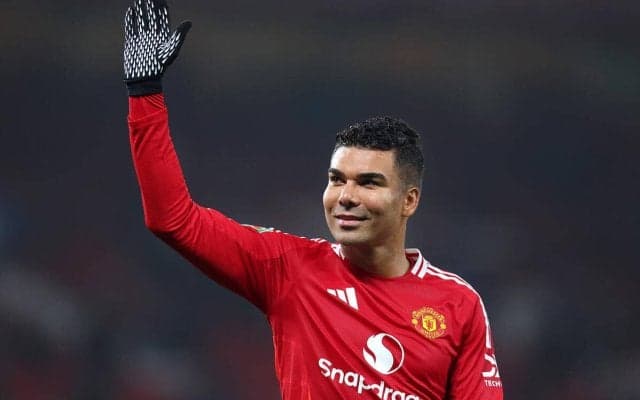 「とても楽しかった」復活のカゼミロがユナイテッド退任のファン・ニステルローイ暫定監督に感謝「彼は最初の瞬間から…」