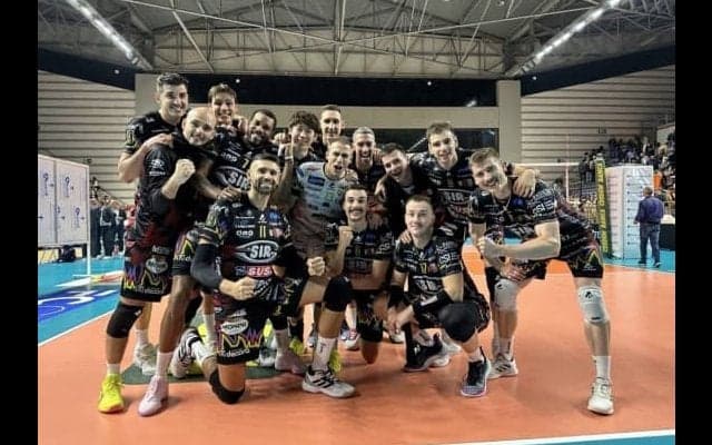 【バレー】石川祐希「出番は少なかったが、出た時にしっかりと活躍できるような準備をしていきたい」。所属のペルージャがターラントに3-0で勝利し、単独首位に　イタリア1部