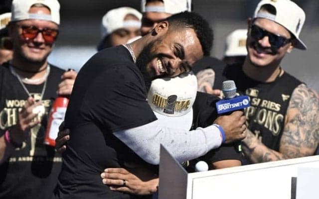 「ずっと忘れないだろう」SS賞のT・ヘルナンデスがドジャースで過ごした今季を総括 優勝セレモニーでは涙「こんなに愛を注がれたのは初めて」