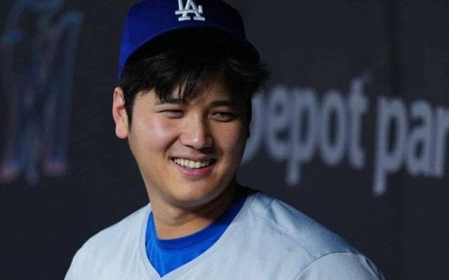 大谷翔平の50号展示で「観光名所だ」　警備4人の厳戒態勢…異国にも貢献する“経済効果”