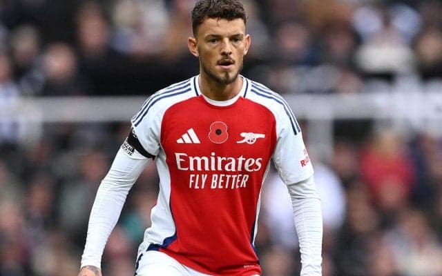 守備陣に多くの負傷者抱えるアーセナル…DFホワイトも関節の手術で6週間以上の離脱へ