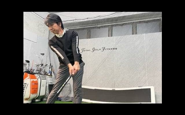 【ゴルフ】地面反力を使って飛距離アップ！