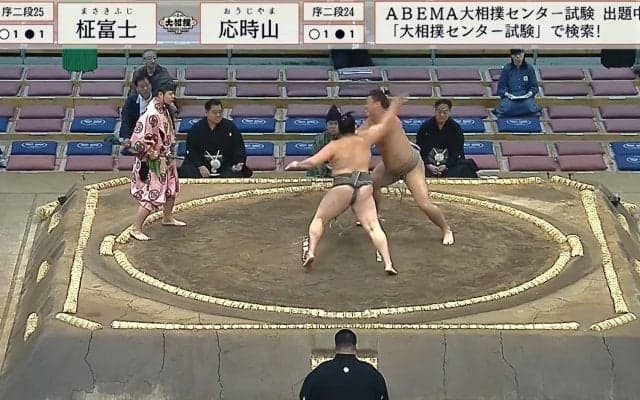 「すごい大振りのビンタ」全力の“4発”にファンどよめき 敗れた力士、しばし土俵に戻れずのド迫力決着