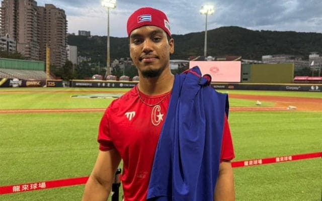 「トウキョウ、人いっぱい」　1万2550キロ離れた異国で奮闘、19歳が愛する“日本文化”