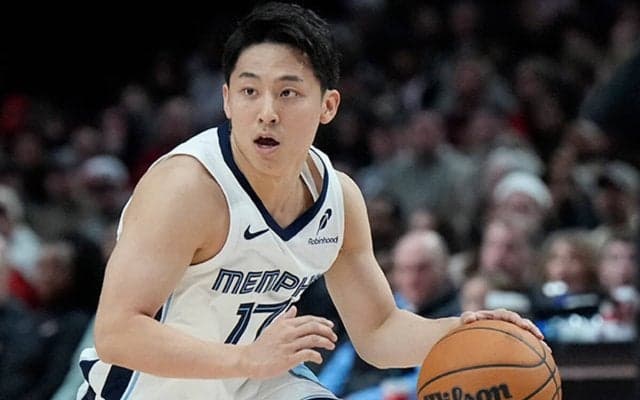 河村勇輝が語るNBAグリズリーズで学んでいること「自信を持って（八村塁と）一緒のコートに立てる時間がより多くなるよう、成長し続けたい」