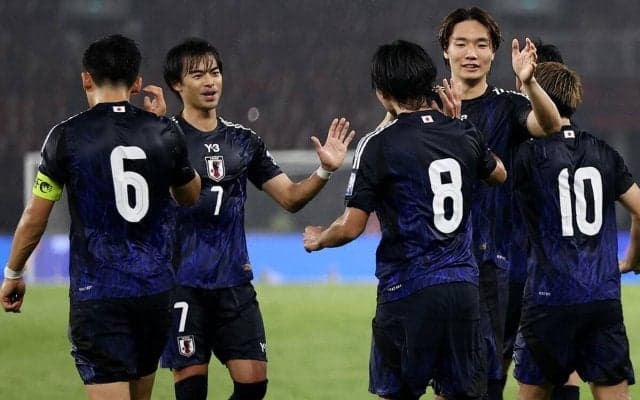 OGと南野拓実のゴールで日本がインドネシアに苦しみながらも2点リードで前半を終える！【2026W杯アジア最終予選】