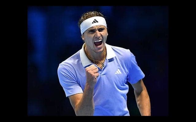  ズべレフ 3連勝でベスト4進出 