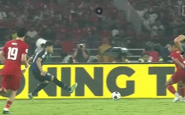 なんだ今の？三笘薫の“エンジェルアシスト”が話題沸騰「エロすぎる」「技術高い」繊細過ぎる右足アウトサイドパス炸裂の瞬間