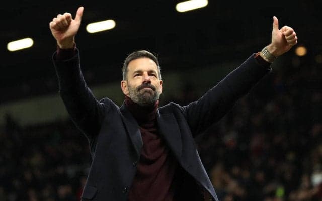 惜しまながらユナイテッド去りしファン・ニステルローイ氏、沈黙破るメッセージ　「シェアした思い出をずっと大切にする」