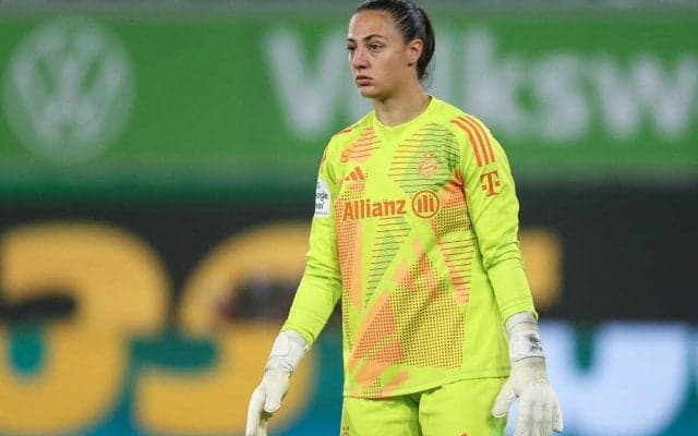 23歳のドイツ女子代表GKが癌と診断…無期限で欠場もバイエルンは1年契約延長を発表、本人は復活に意欲「完全に健康に戻れると確信している」