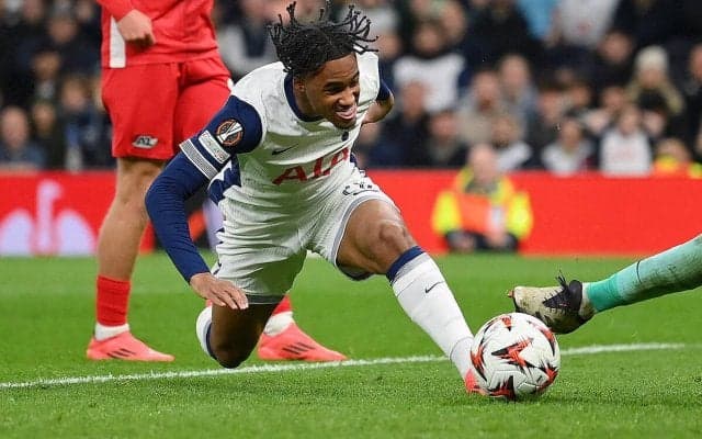 スパーズのオドベールが自身のSNSで手術を報告…