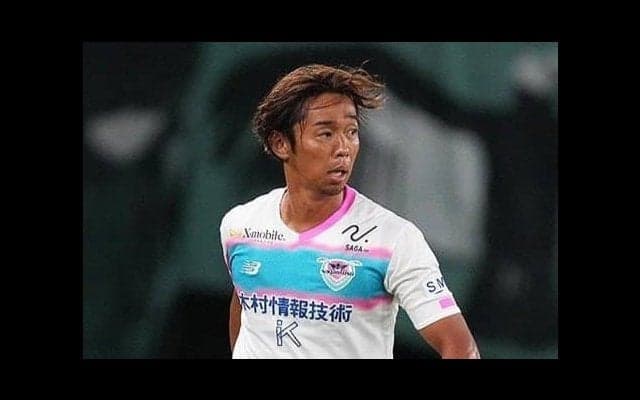 ｢まだまだキヨくんを見ていたい｣元日本代表のサガン鳥栖・清武弘嗣、｢こむぎくん、、可愛い｣愛らしい家族とピッタリ寄り添うプラべ姿公開