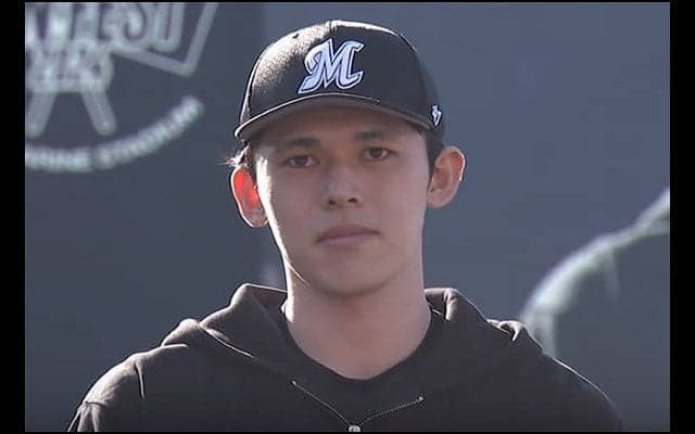 佐々木朗希「アメリカで頑張ってきます」　ファン感で挨拶…言葉に詰まる場面も