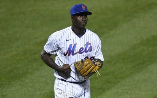 「複数のNPB球団が関心」ドミニカ2m大型右腕に“熱視線”米報道　プレミア12韓国戦で5回無失点「わずか1安打」の快投