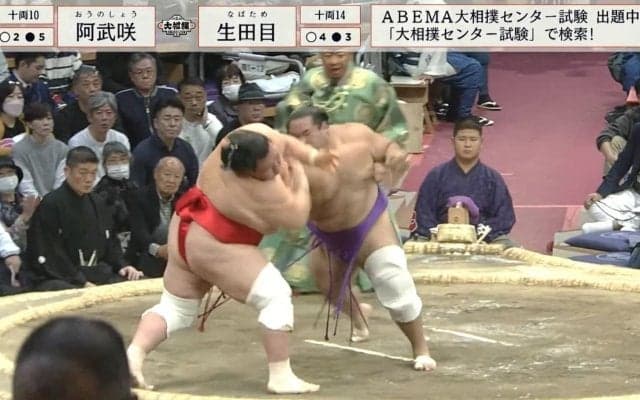 フラフラと…力士が突如崩れ落ち土俵下に落下の危険も咄嗟に抱える姿に「感動して泣きそう」「グッとくる」ファンほっこり