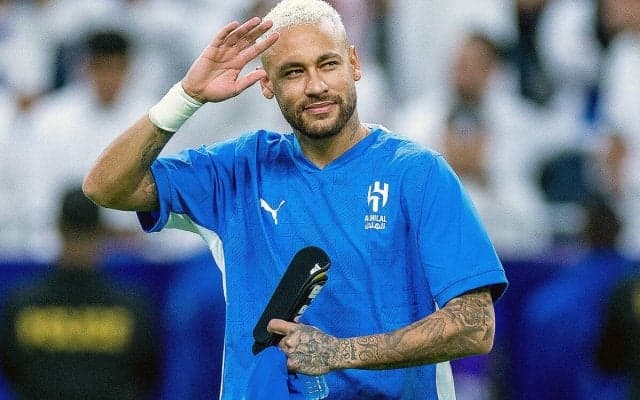 ネイマールのサントス復帰に現実味？　代理人は噂否定もライバルクラブも帰還を示唆