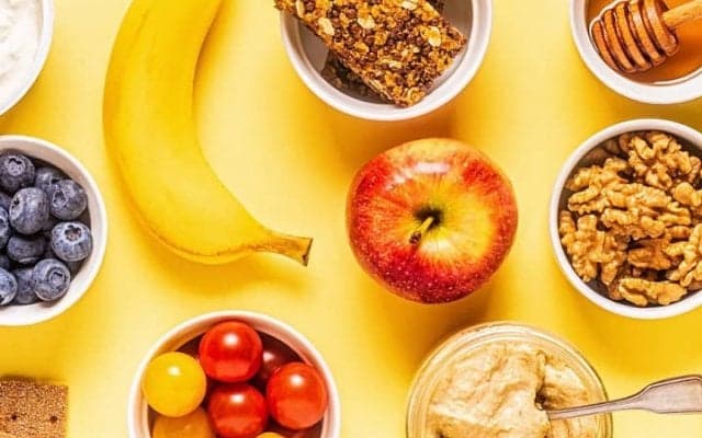 【ゴルフ】ラウンド中の補食とは？一体何を摂取したらいいの？