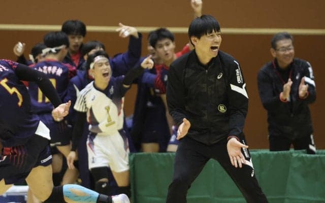 松永理生監督（東山）が母校での6年間の指導者生活に幕 「日本のバレー、所属するチームのために」と次のステップへ