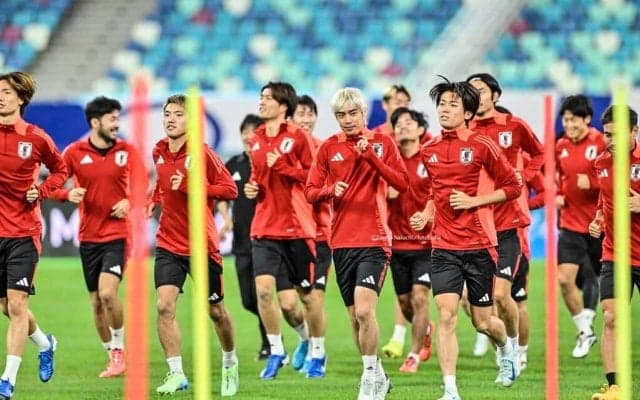 日本代表の練習に潜入しようとして確保された中国人ファン、すし詰めの前日記者会見……森保ジャパンの人気が中国でもスゴい！ 19日開催の試合はチケット完売で6万人の観客予想