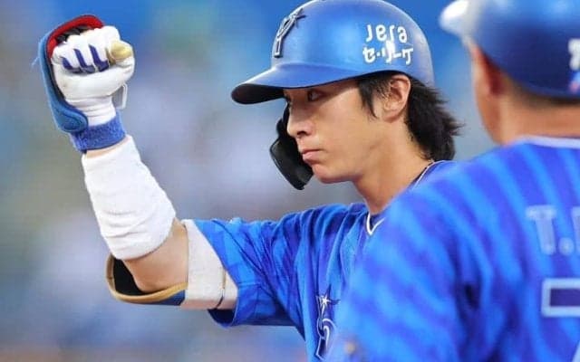 「取り組み方が甘い」--日本Sで出場機会ゼロ　“ハマの黄金ルーキー”度会隆輝に飛んだ、元首位打者の厳しき言葉【独占】