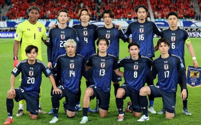 小川航基＆板倉滉のヘッドで日本が2点リードして折り返し！ 中央を固めた中国の守備に苦戦もセットプレーでこじ開ける【2026W杯アジア最終予選】