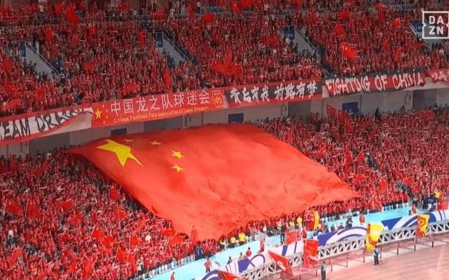 「最低だな…」中国サポーター、“日本国歌に大ブーイング”の非礼「静かにしろ」「ふざけんな」「重いペナルティを」ファン激昂の一部始終
