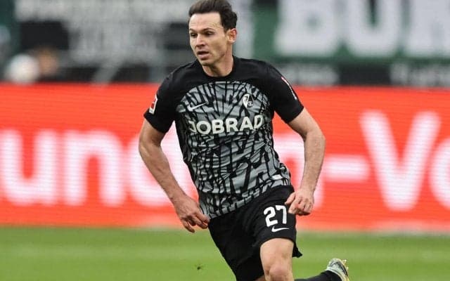 フライブルクが生え抜きのベテランMFヘフラーと契約延長