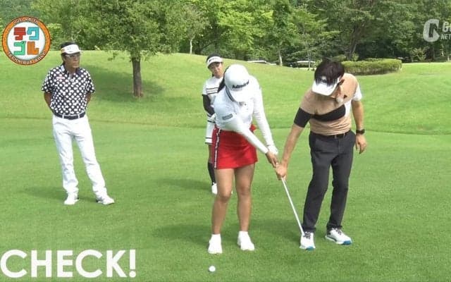 プロが多用する“距離を出してスピンを効かせる”アプローチ