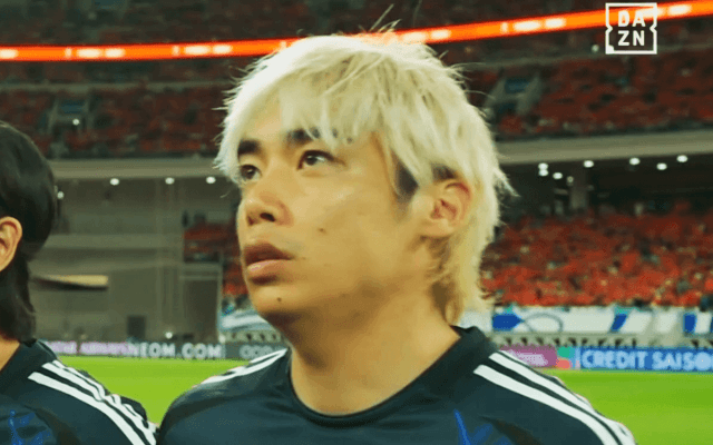 伊東純也も“レーザー光線の被害者”に…中国サポーターの悪質行為に批判殺到「ポインターを当てるな」「何やってもいいと思う時点でやばい」