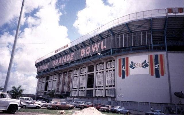 引退発表・伊東輝悦と｢マイアミの奇跡｣舞台裏(1)｢全力で走り続けてきた｣50歳の少年時代と、トルシエ会見で知った悲劇、もたらした28年ぶりの出場