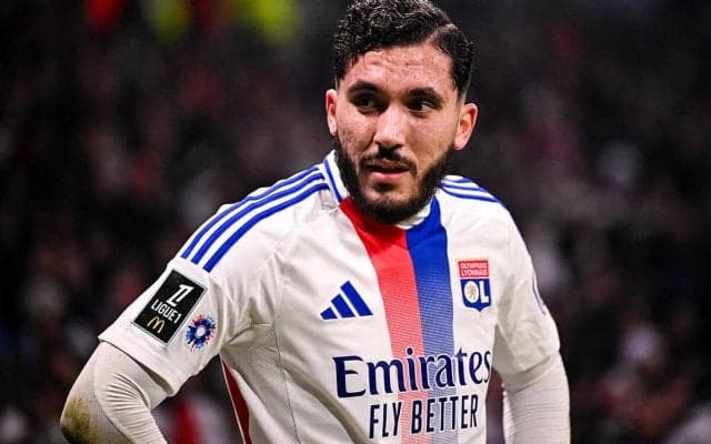 戦力強化図るリバプールがシェルキ獲得を狙う？財政難のリヨンは1月売却の可能性も排除せず