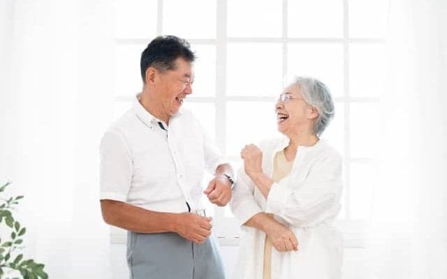 「笑うこと」は体に良いってホント？笑いの精神的な効果とは