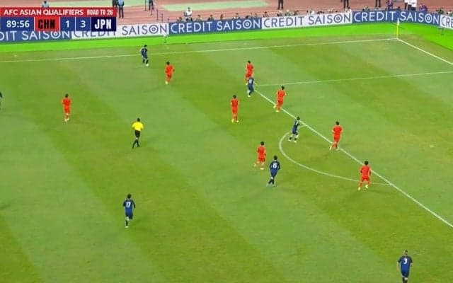 三笘薫、意表をつく“1本の縦パス”を元日本代表らが大絶賛「彼にボールが入ると何手でも作れる」「そういう選手は少ない」