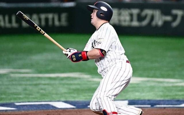 侍ジャパン、牧秀悟の豪快満塁弾で勝ち越し　逆転された敗戦ムードを一蹴…東京D大熱狂