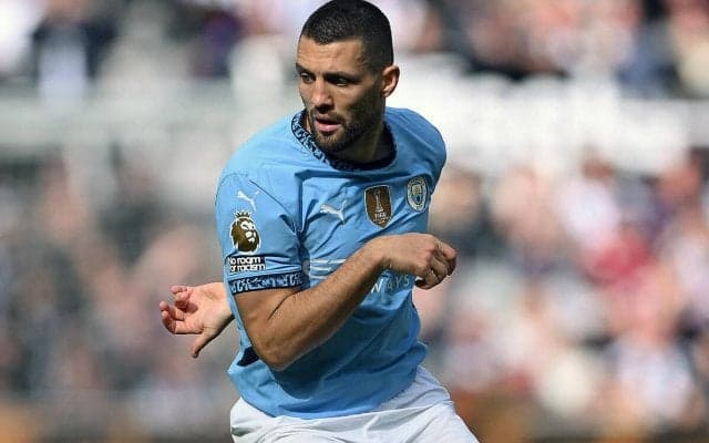 シティのコバチッチが約1カ月の離脱へ…一方でCB3人がチームトレーニング復帰